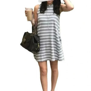 Loveriche gray/white striped sleeveless shift dress with pockets sz. medium